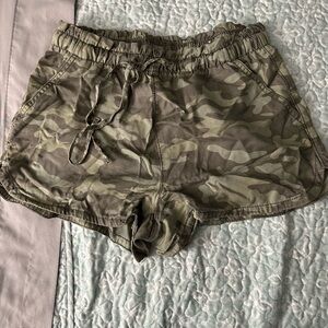 American Eagle Outfitters Green and Brown Athletic Shorts